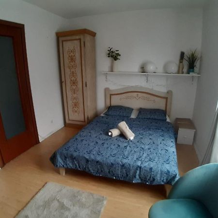 Ferienwohnung Luxury Piata Romana Center Bukarest Exterior foto