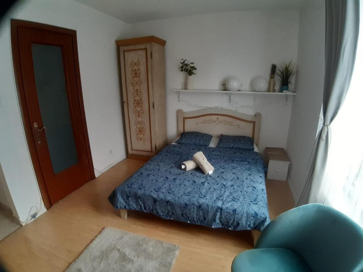 Ferienwohnung Luxury Piata Romana Center Bukarest Exterior foto