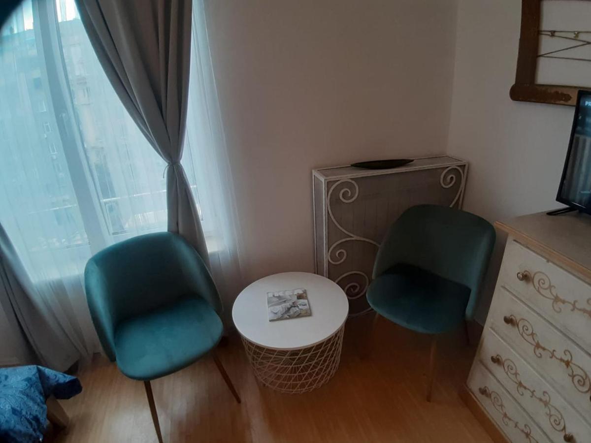 Ferienwohnung Luxury Piata Romana Center Bukarest Exterior foto