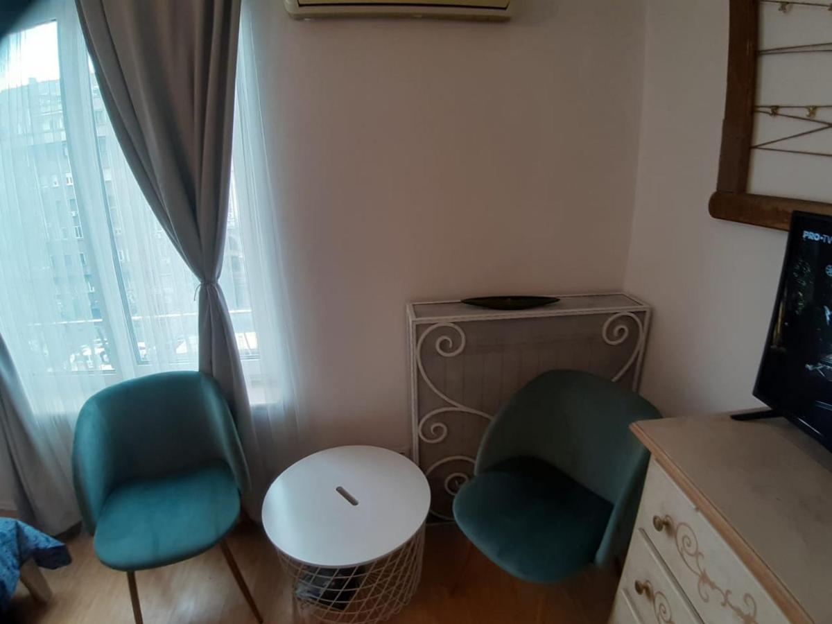 Ferienwohnung Luxury Piata Romana Center Bukarest Exterior foto